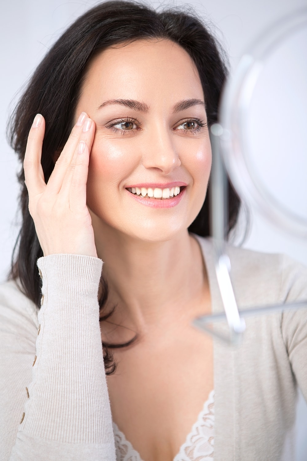 sarasota skin tightening model with brown hair